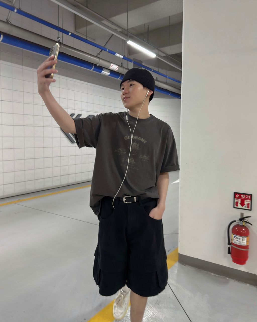 OPPAKOREA Germany 洗舊圖像短T (2色)