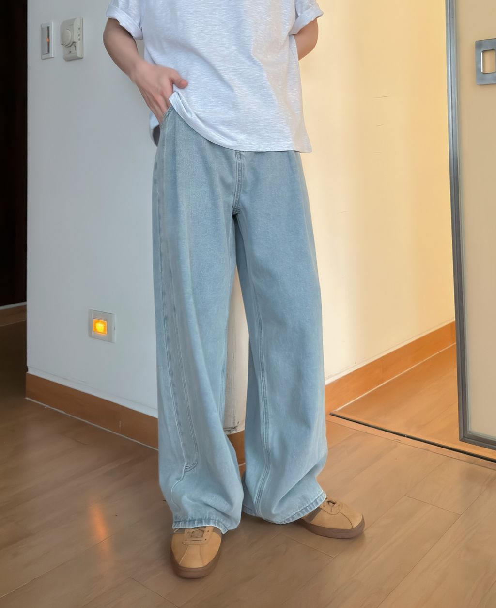 OPPAKOREA 打褶側邊弧線牛仔寬褲