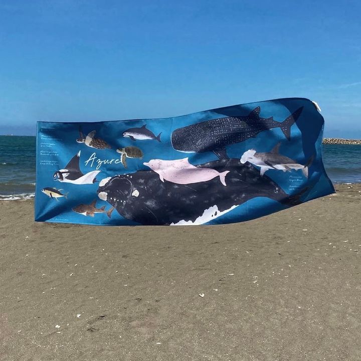 square-flag1.jpg