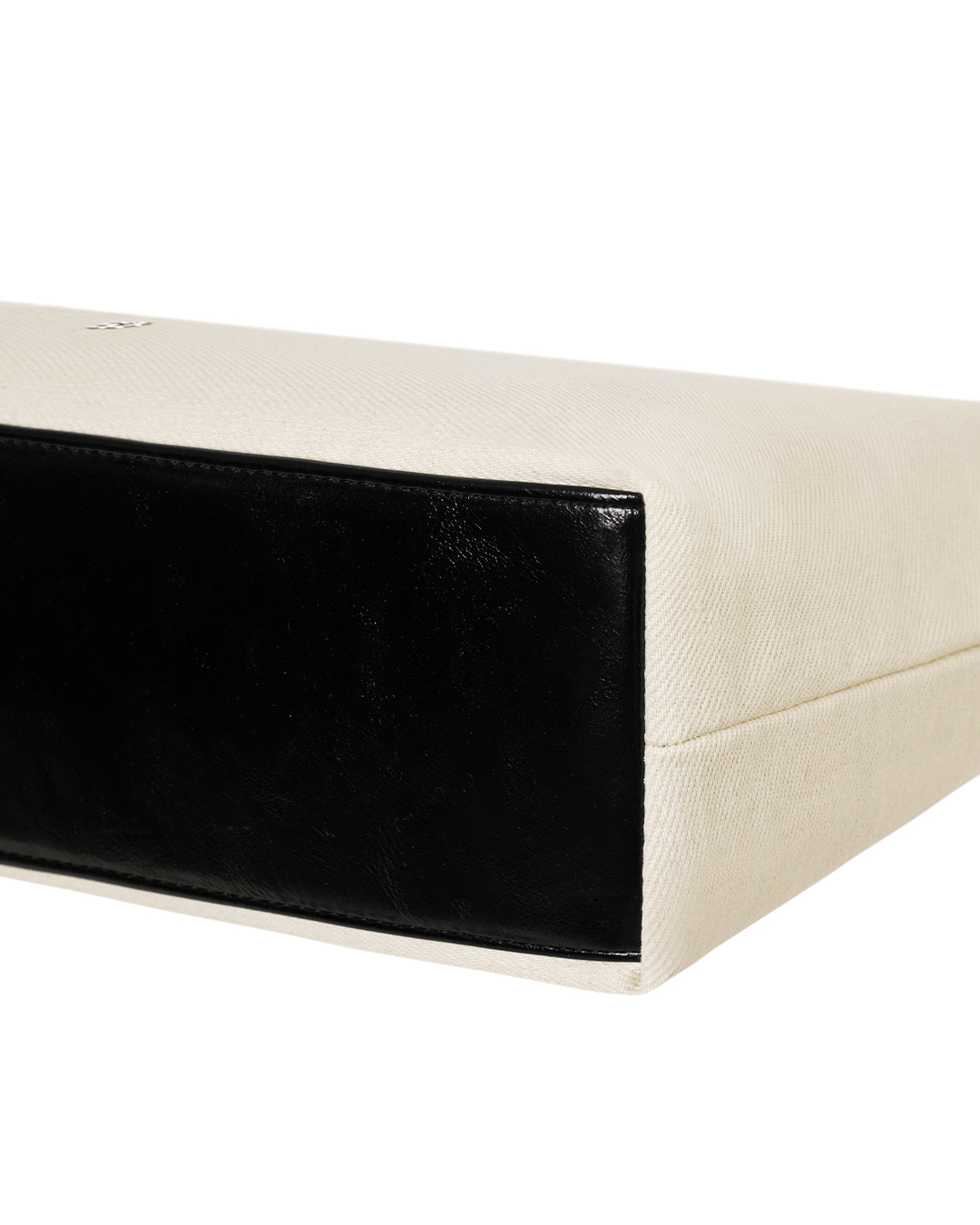 3f04f0b0f9932ad7d4cc6fba9643ce77