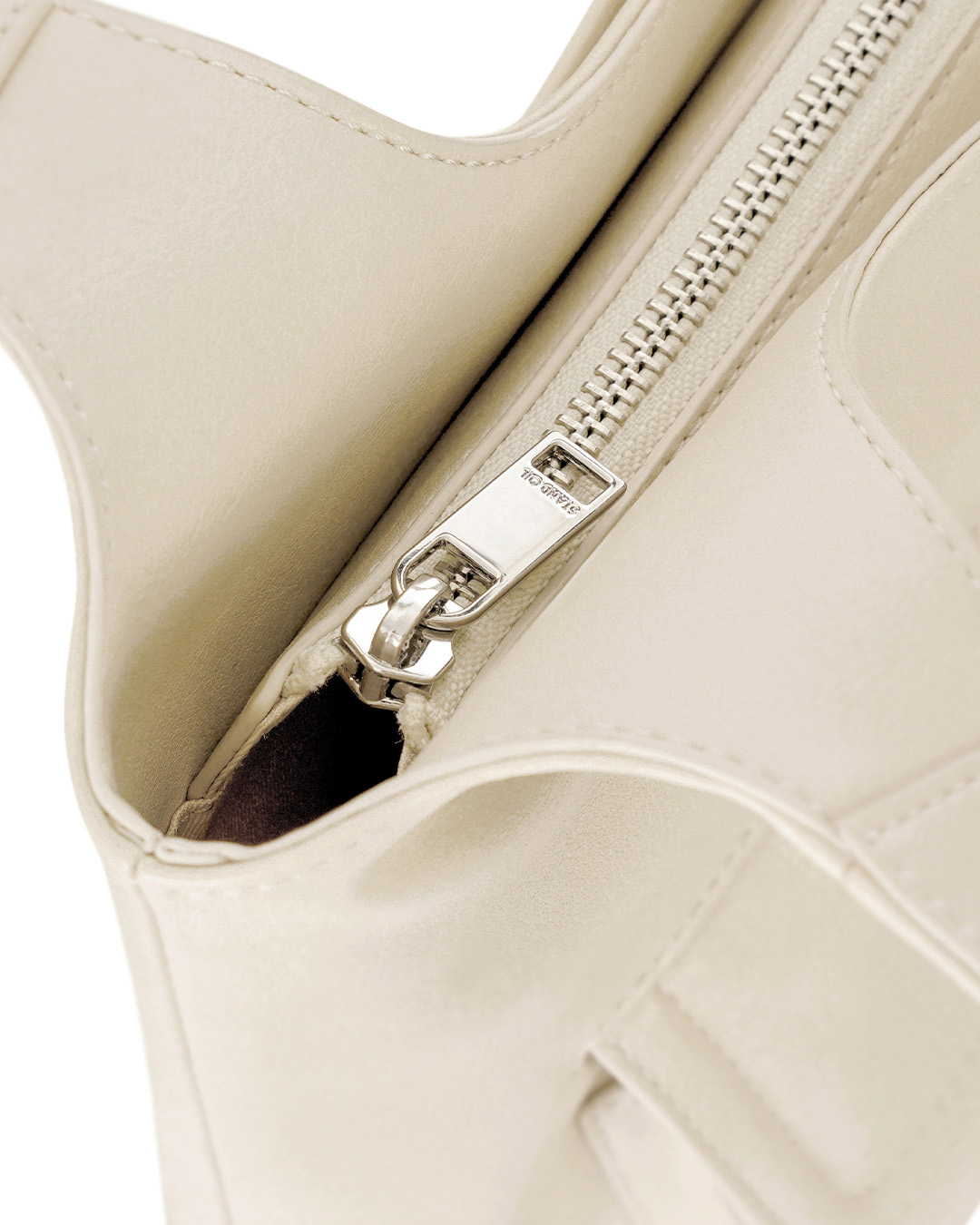 5116d2bfdce4ad08e2a83cacf786a815