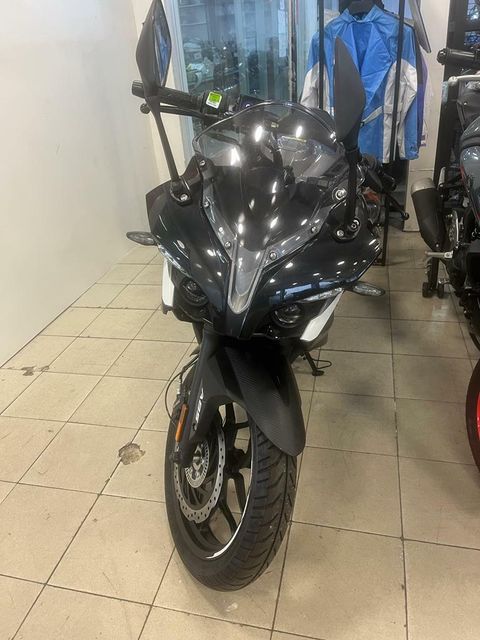 AF5844B5-BF17-4BE3-9174-7DAD22A36BB8