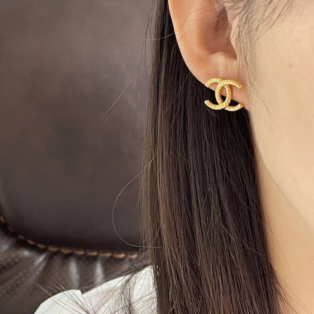 A447F8BD-9090-493E-A61E-41C4D757AC9E