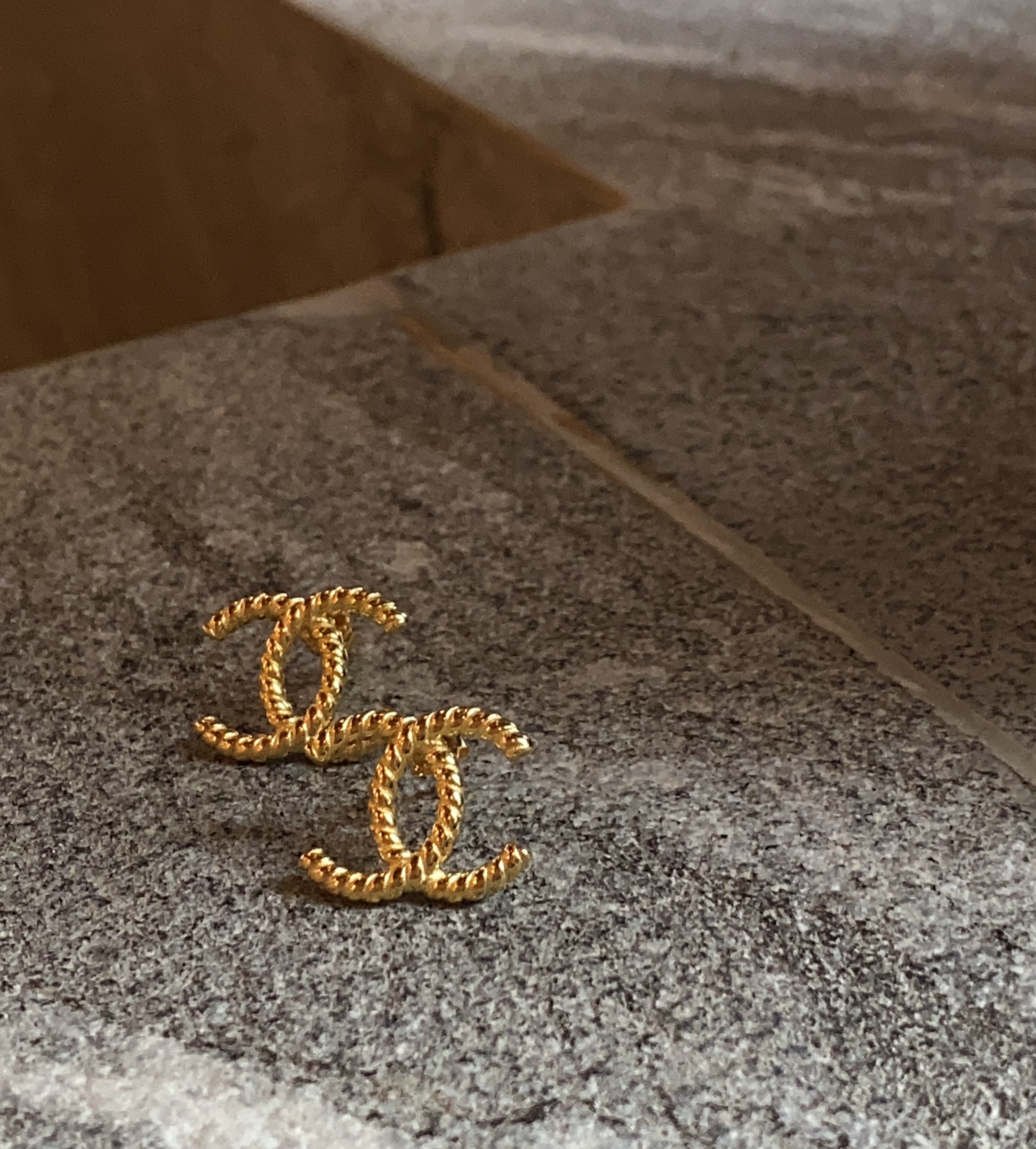 3579E296-CD09-4C7C-A631-7954283E2C55