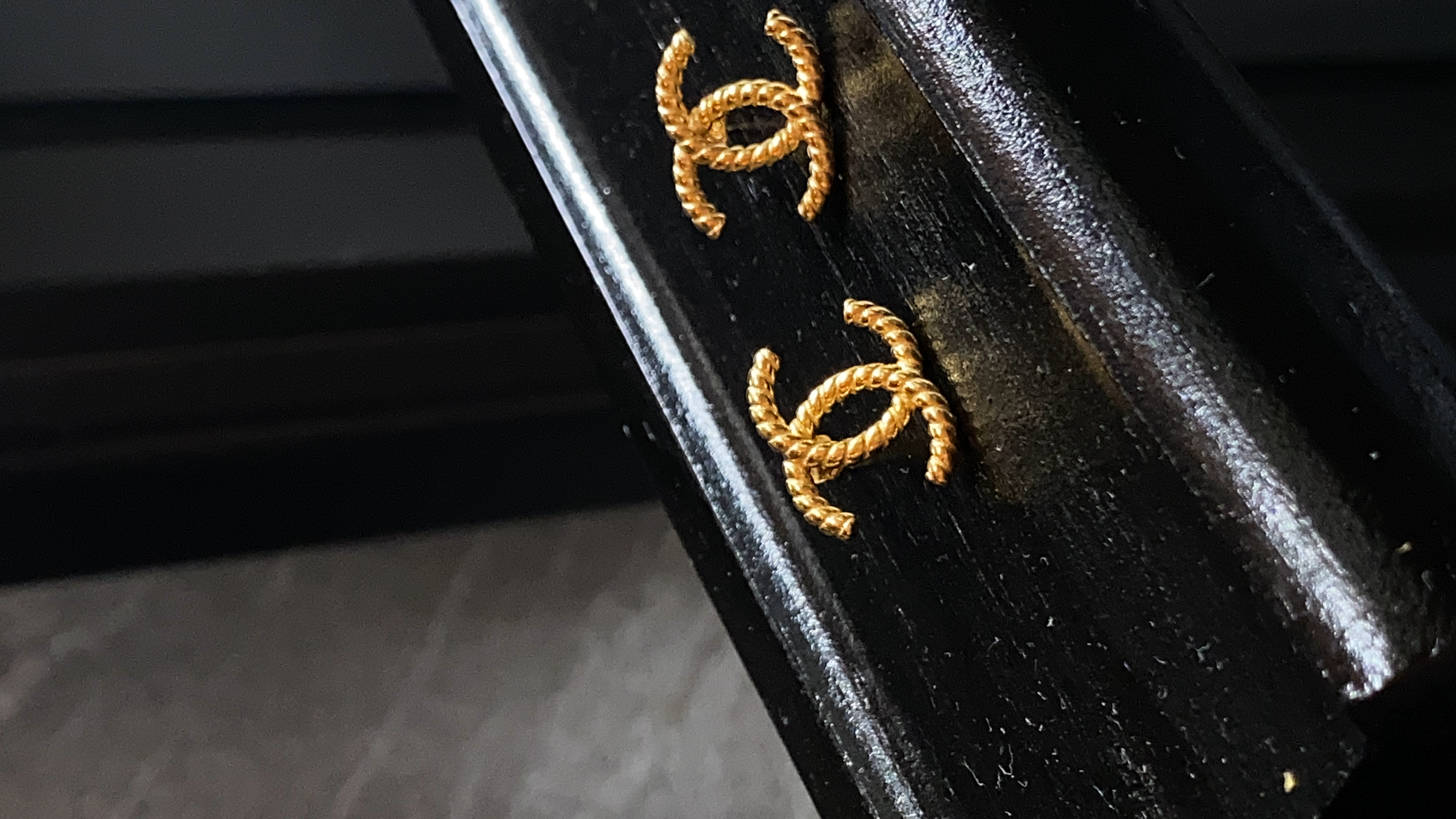 C58E6839-C18F-4025-8DB5-BDA1F347D027