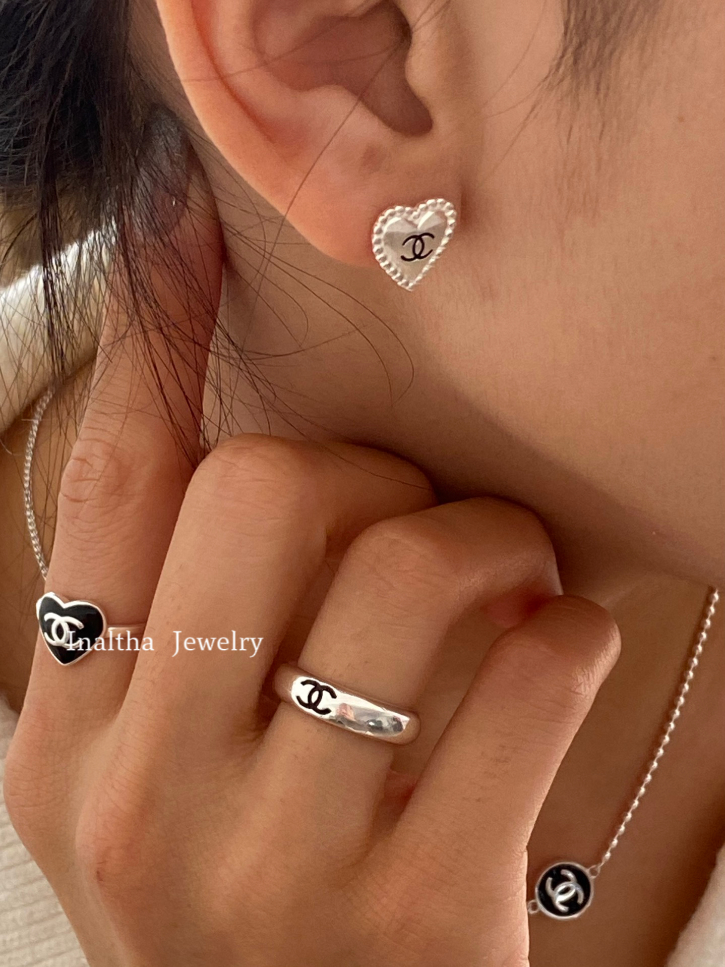 3BAF79B1-8C13-43E4-ADFE-67BE3EDDB67F