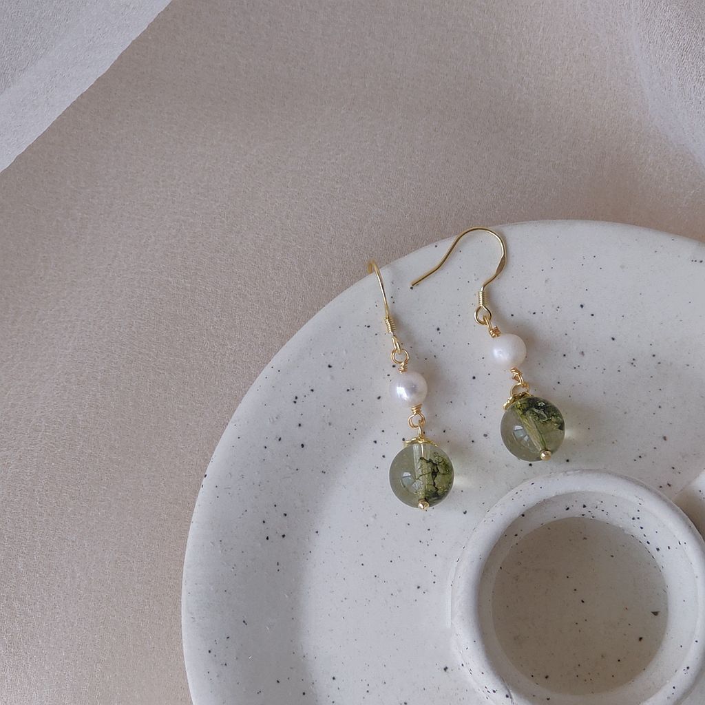 9BA9E62B-5FF9-4104-B92A-D43C6F4597C9