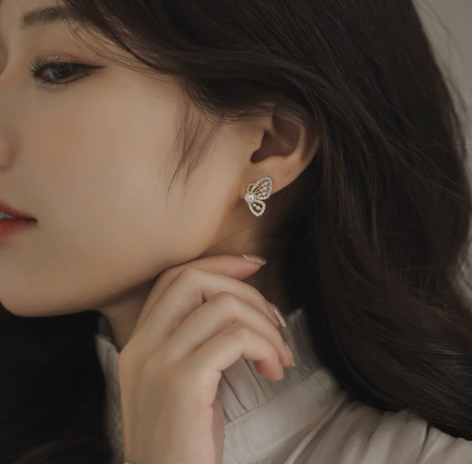 45526F3E-4B3C-408D-8B1D-8D872E59F7E8