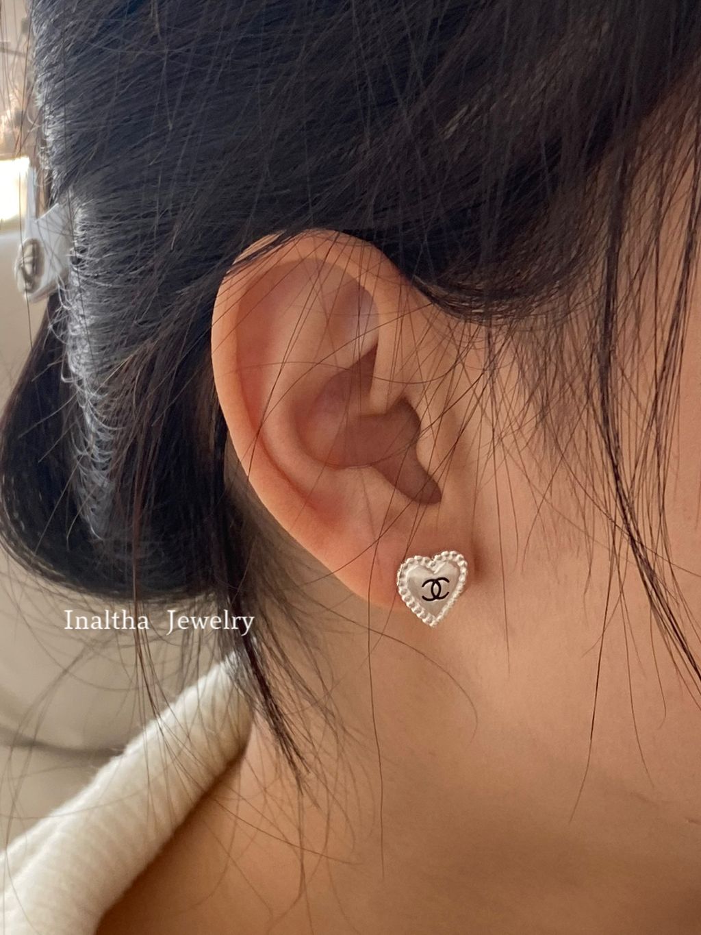 9066DA96-1A83-47CE-B33C-9419FA691D37