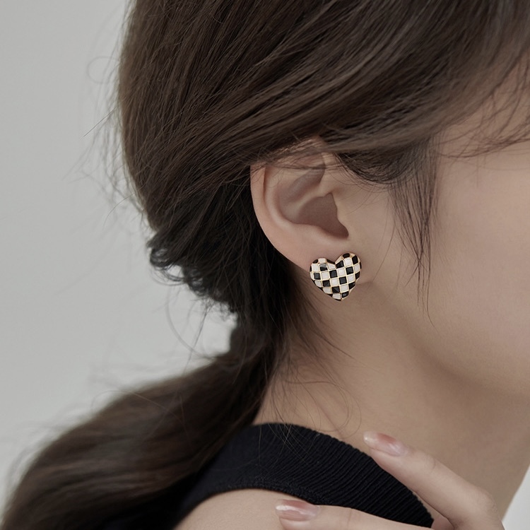 3F963DB1-F951-429F-9F10-6645FEF8DD04