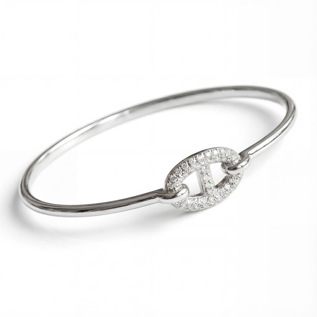 精緻珠寶摄影_白金色手環_45度角