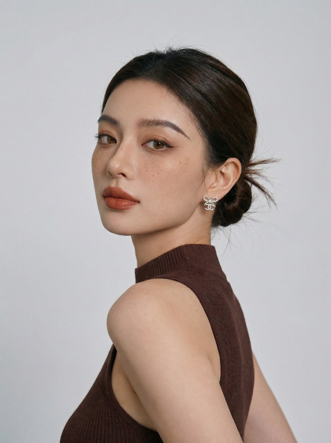 姿势10-背手看镜头-小耳环