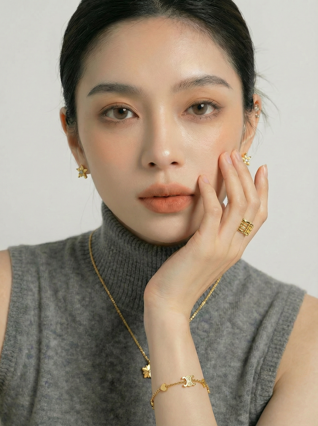 姿势10-右手触脸-替换手链-2K