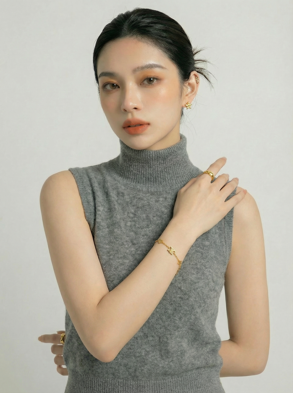 新增姿势2-双手背后-替换手链-2K