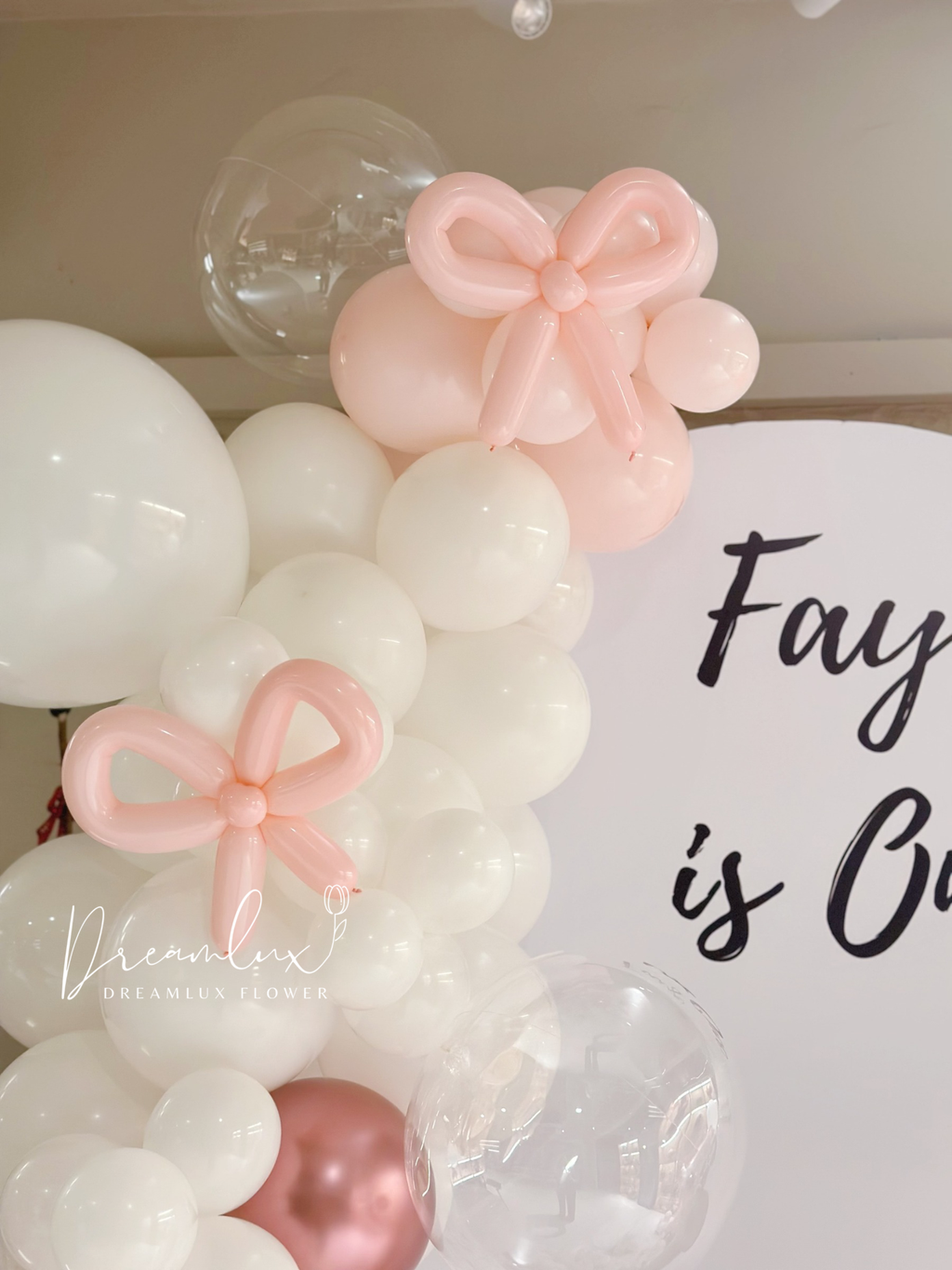 Copy of  Dreamlux flower (Logo)