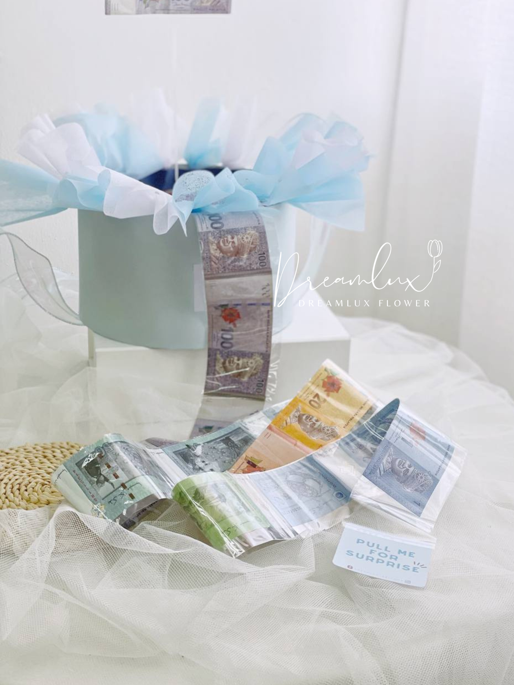 Copy of  Dreamlux flower (Logo)