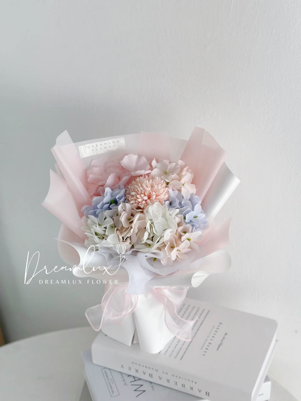 Copy of  Dreamlux flower (Logo)