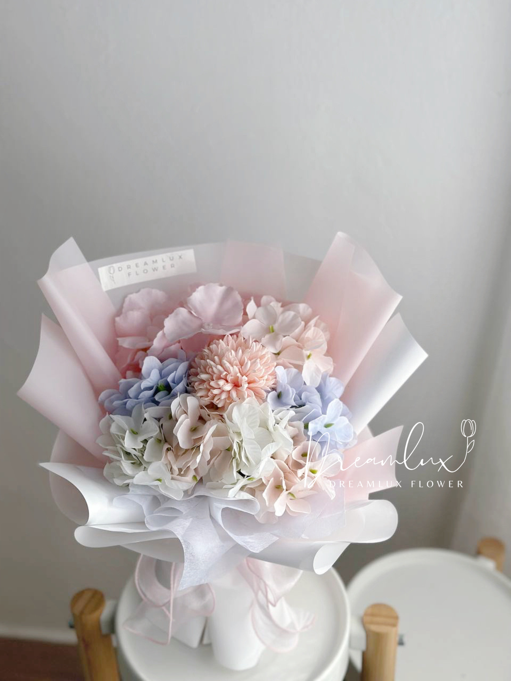 Copy of  Dreamlux flower (Logo)