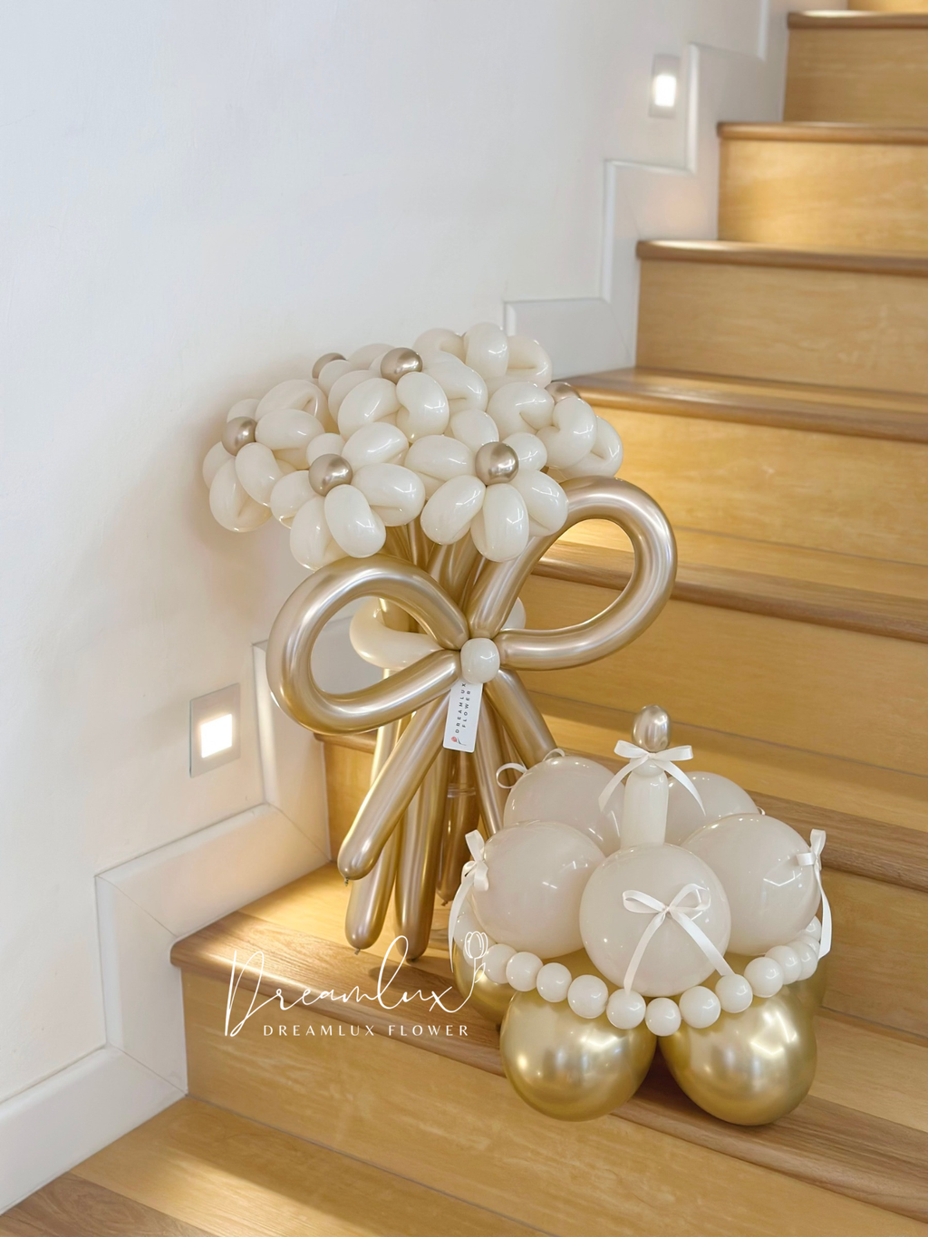 Copy of  Dreamlux flower (Logo)