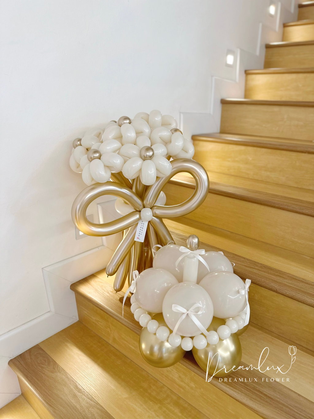 Copy of  Dreamlux flower (Logo)