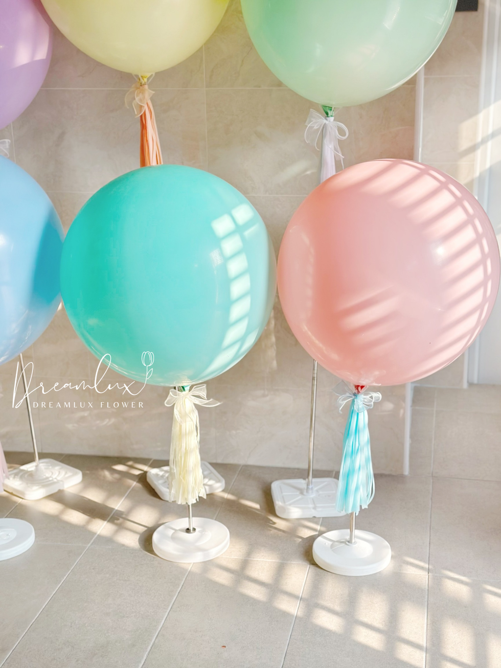 Copy of  Dreamlux flower (Logo)