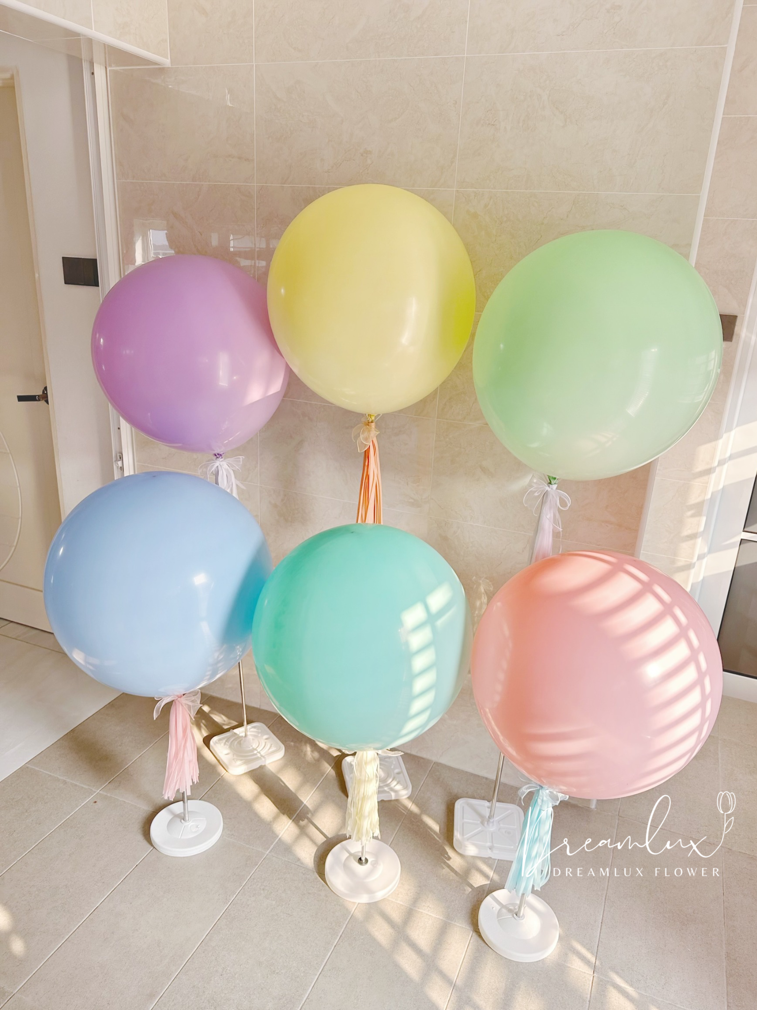 Copy of  Dreamlux flower (Logo)