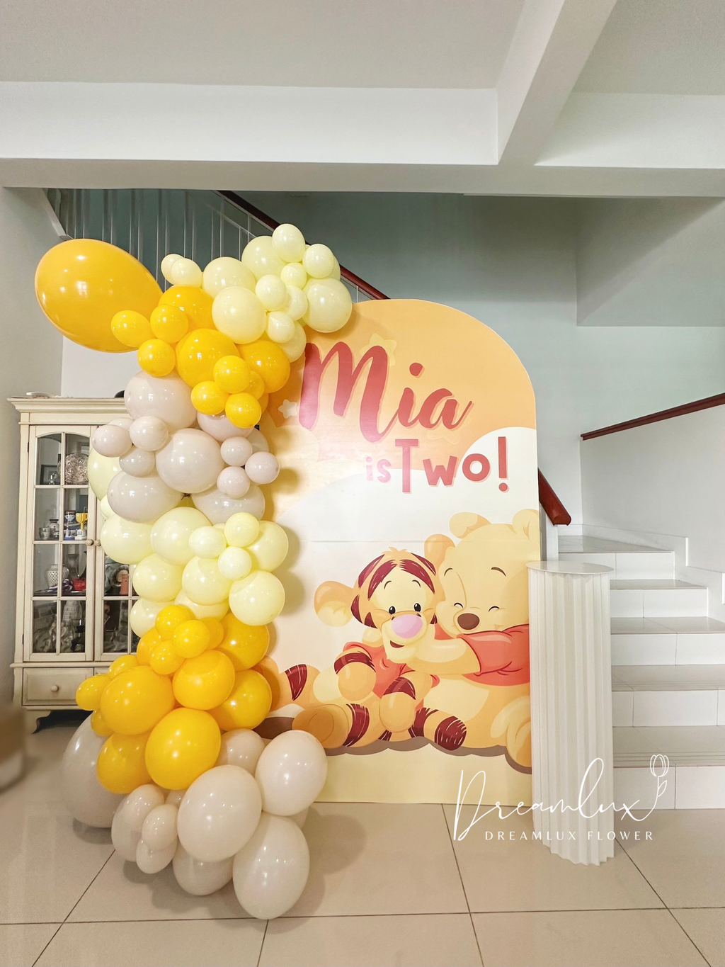 Copy of  Dreamlux flower (Logo)