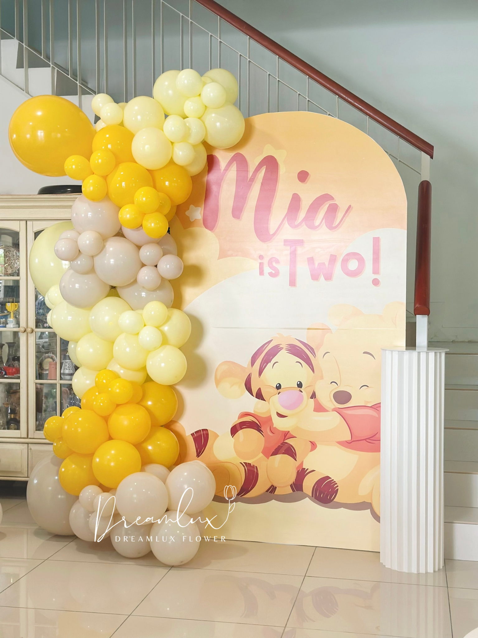 Copy of  Dreamlux flower (Logo)