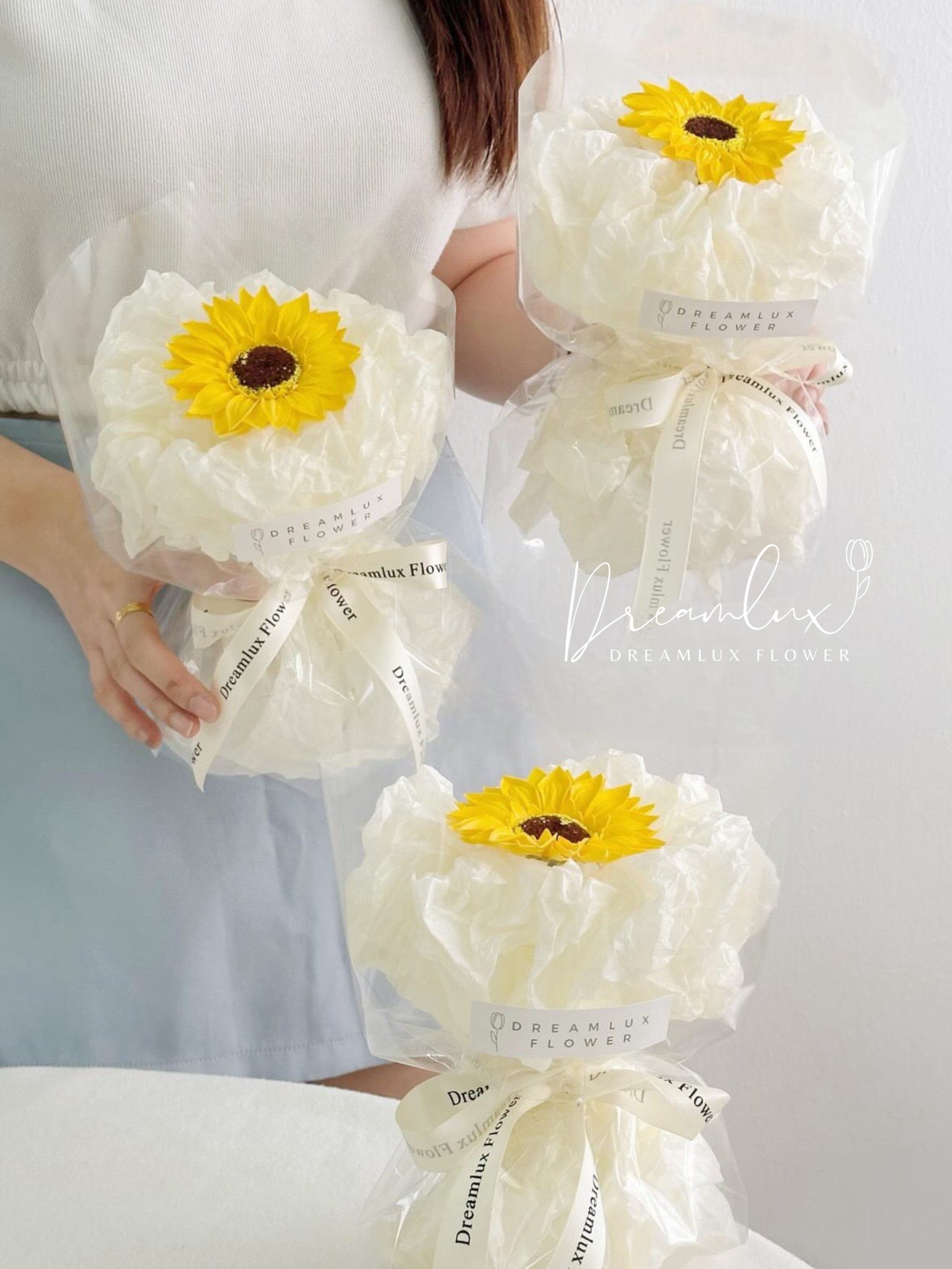 Copy of  Dreamlux flower (Logo)