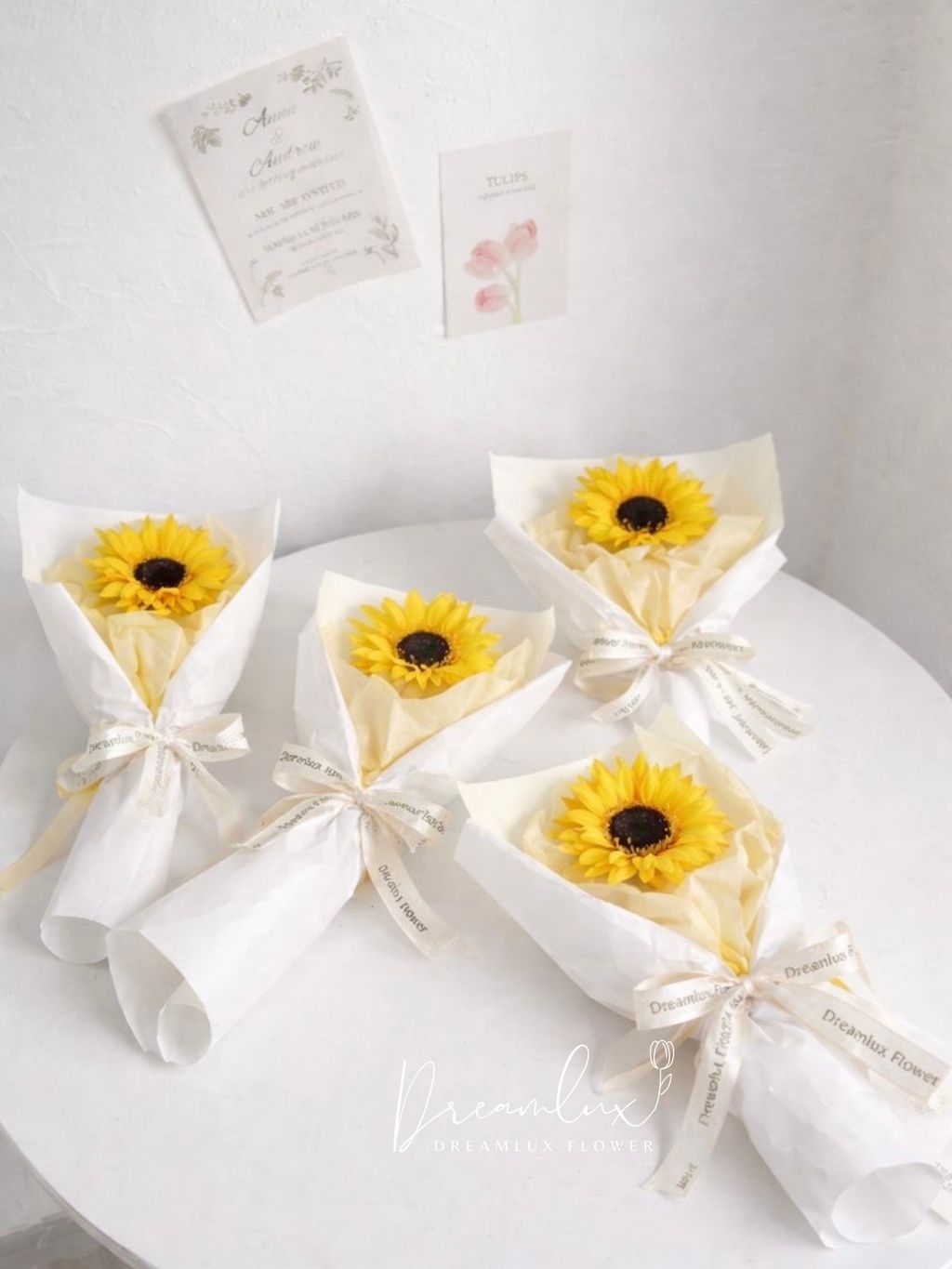 Copy of  Dreamlux flower (Logo)