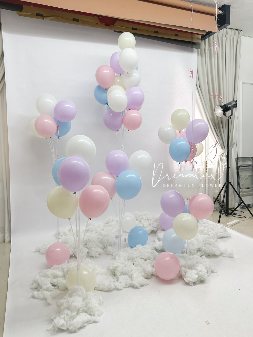 Copy of  Dreamlux flower (Logo)