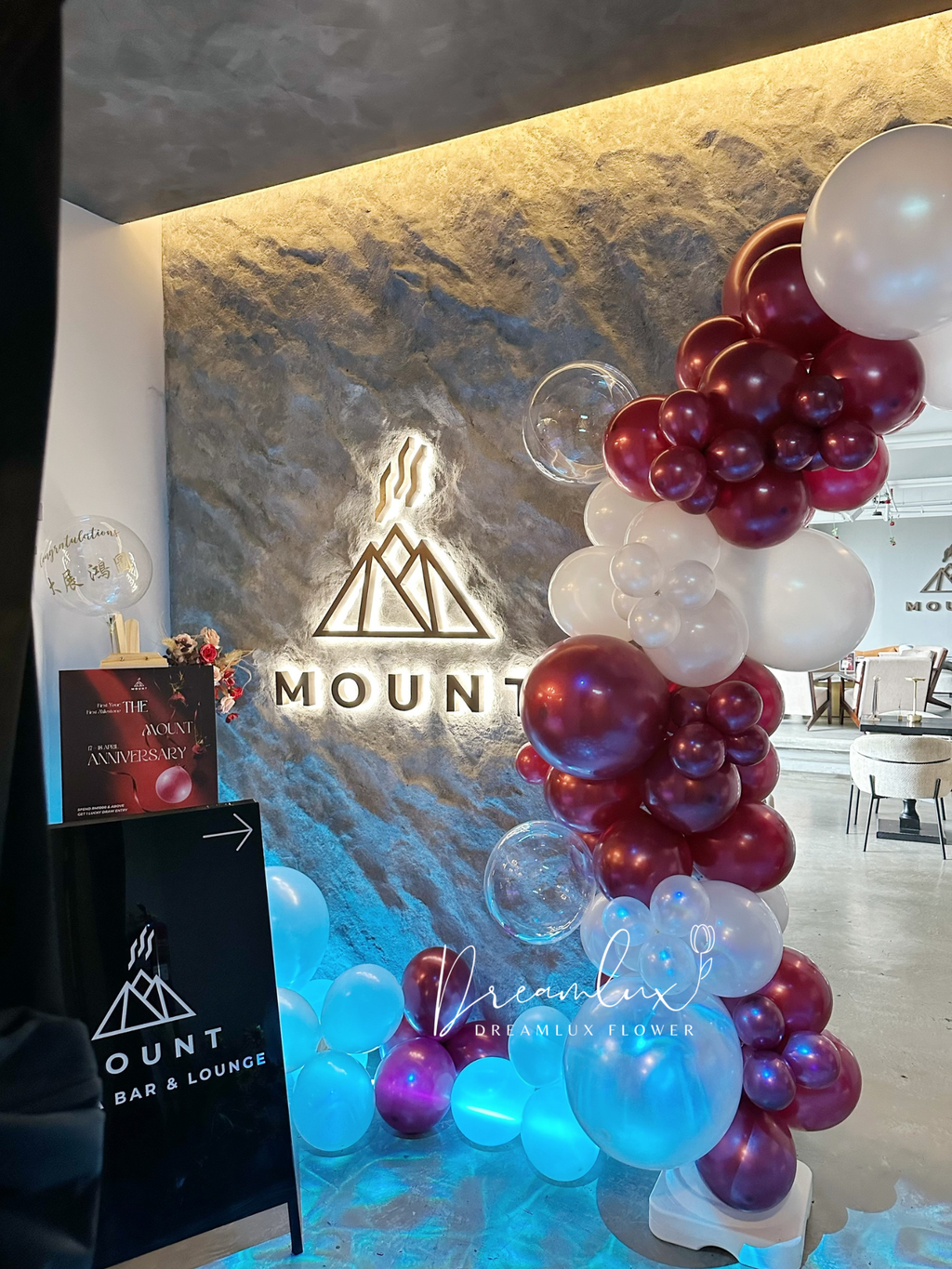 Copy of  Dreamlux flower (Logo)