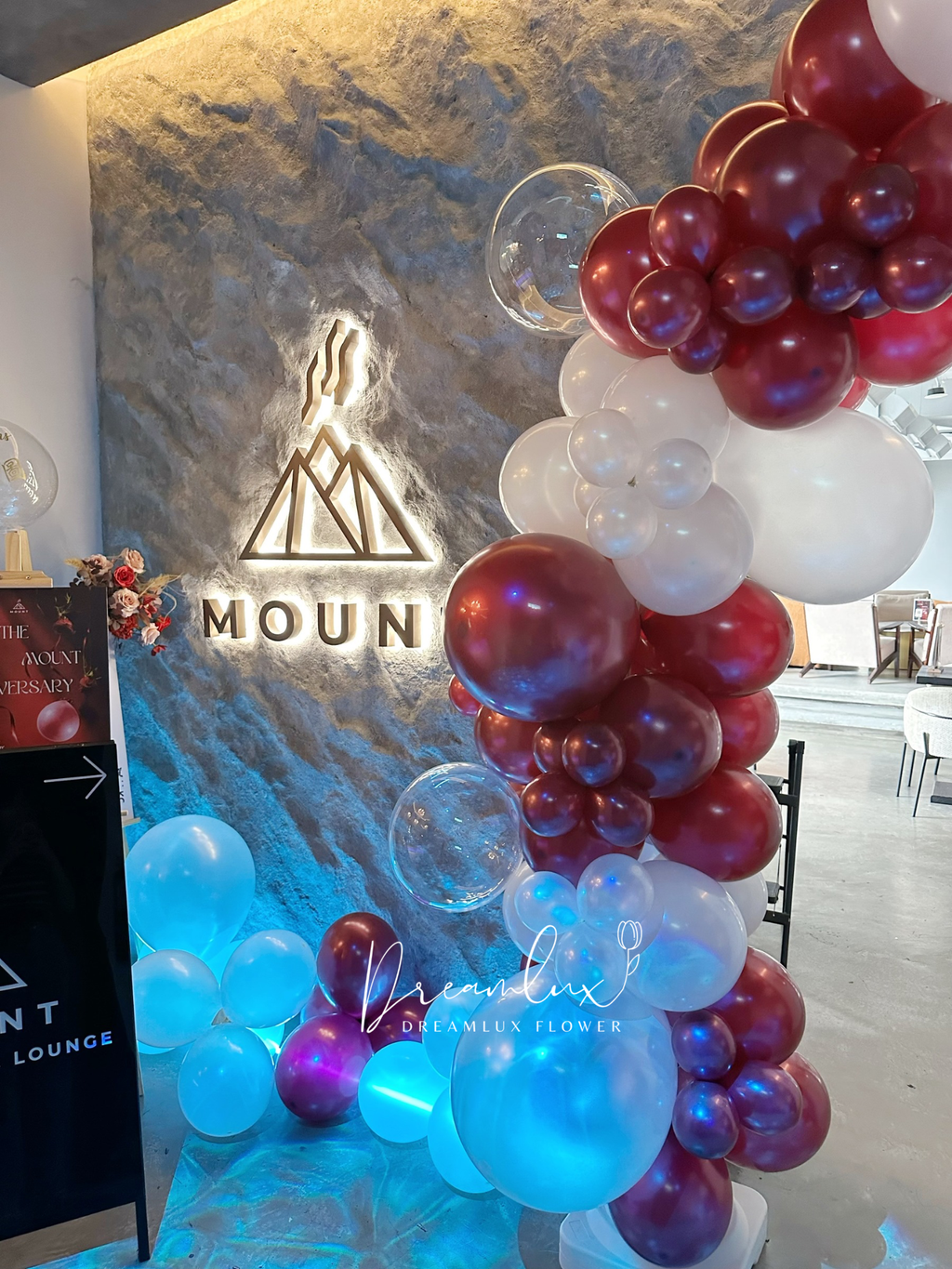 Copy of  Dreamlux flower (Logo)