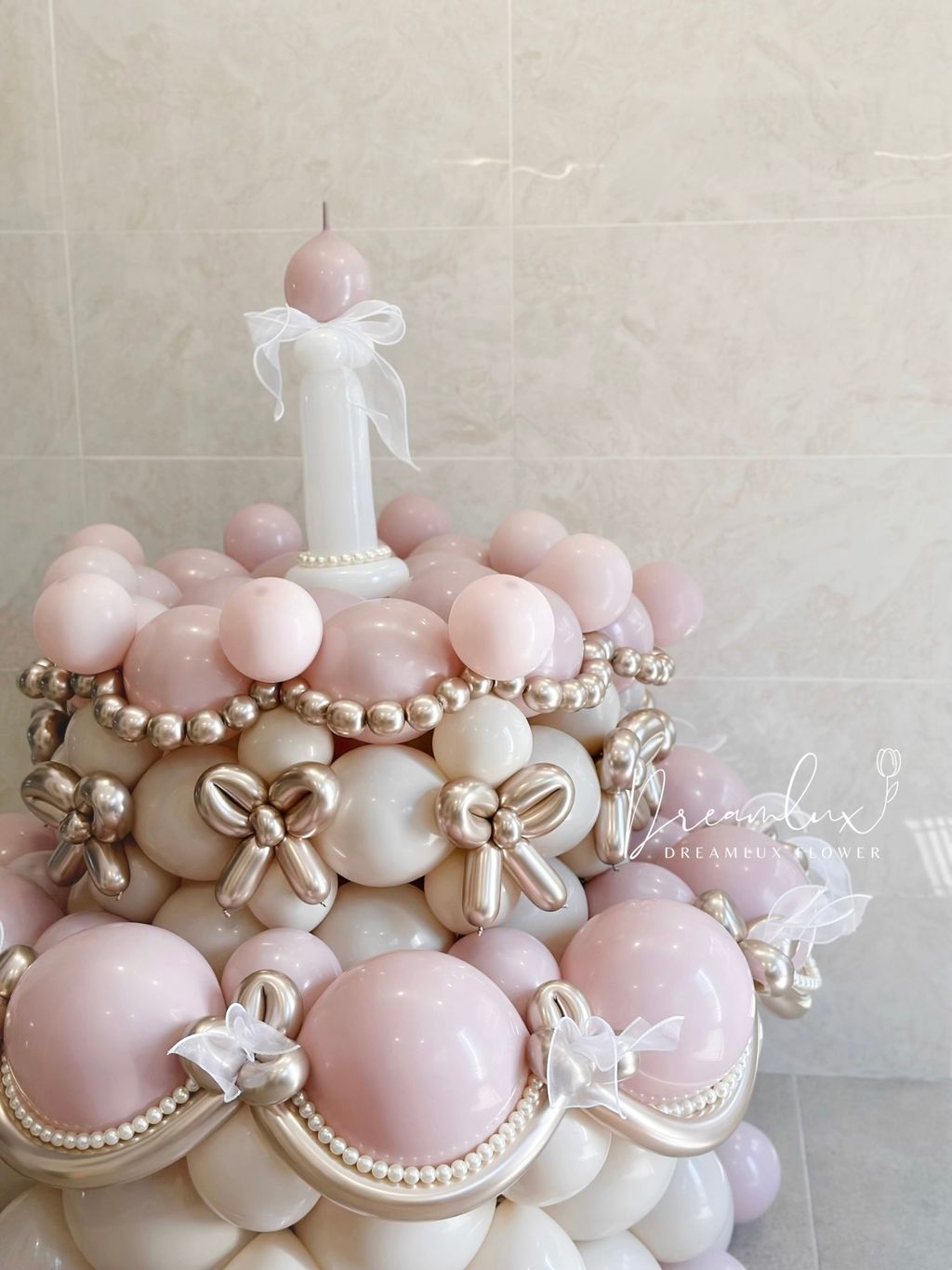 Copy of  Dreamlux flower (Logo)