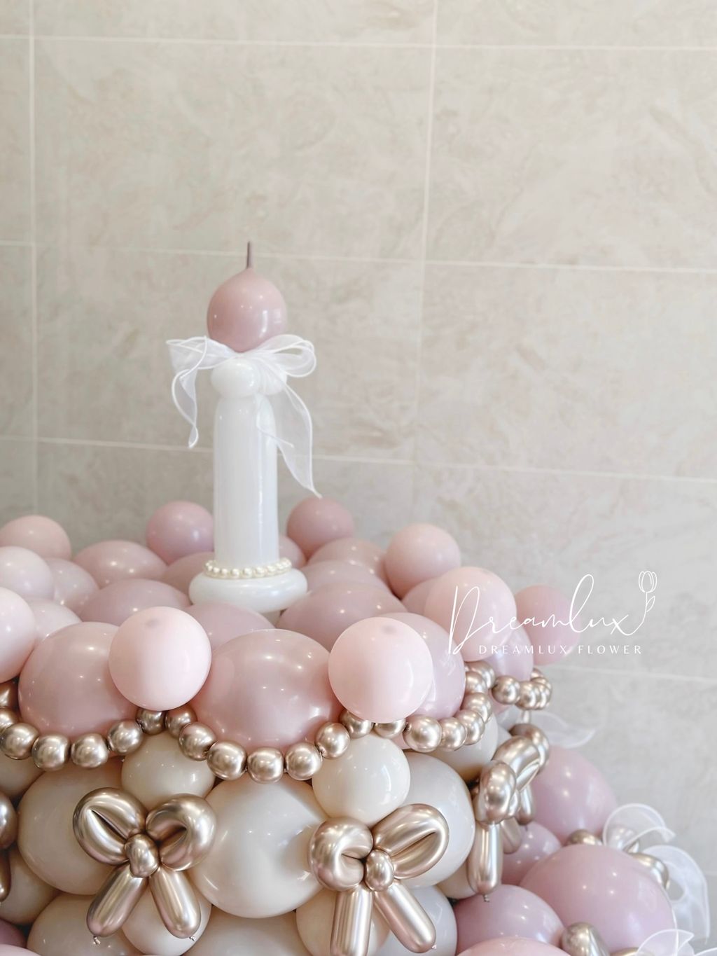 Copy of  Dreamlux flower (Logo)