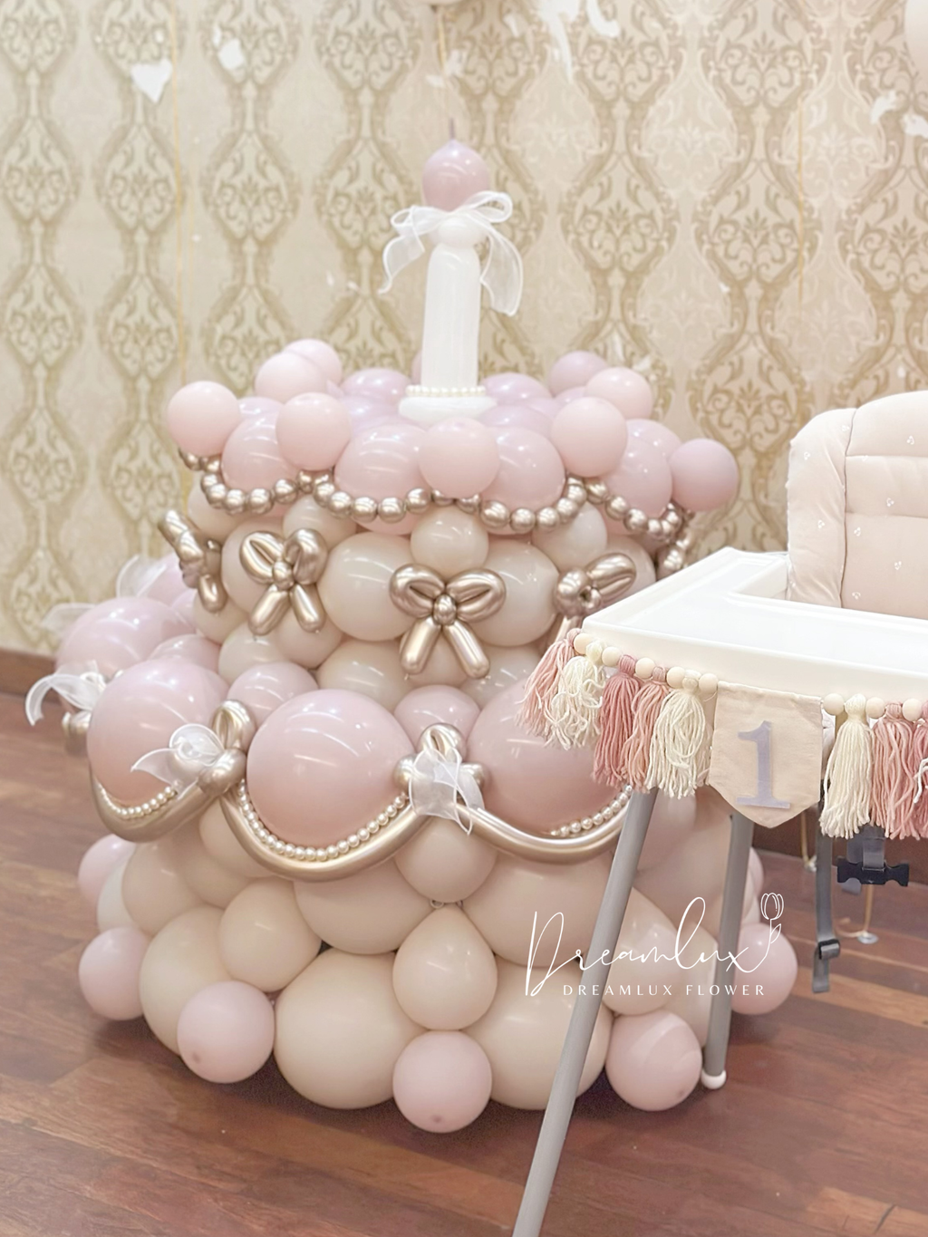 Copy of  Dreamlux flower (Logo)