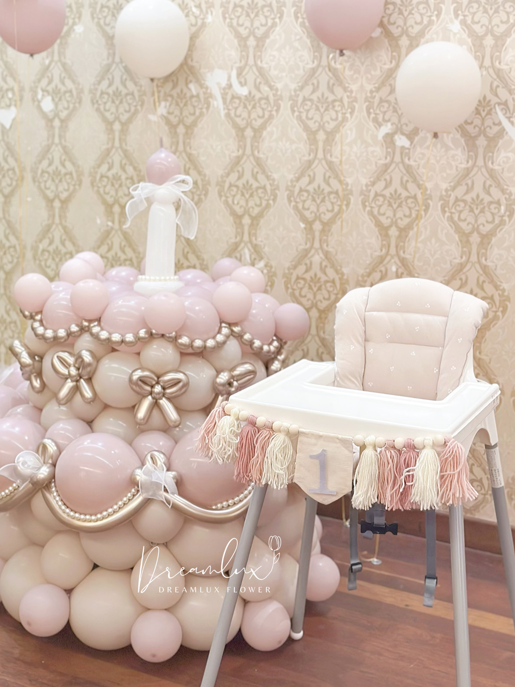 Copy of  Dreamlux flower (Logo)