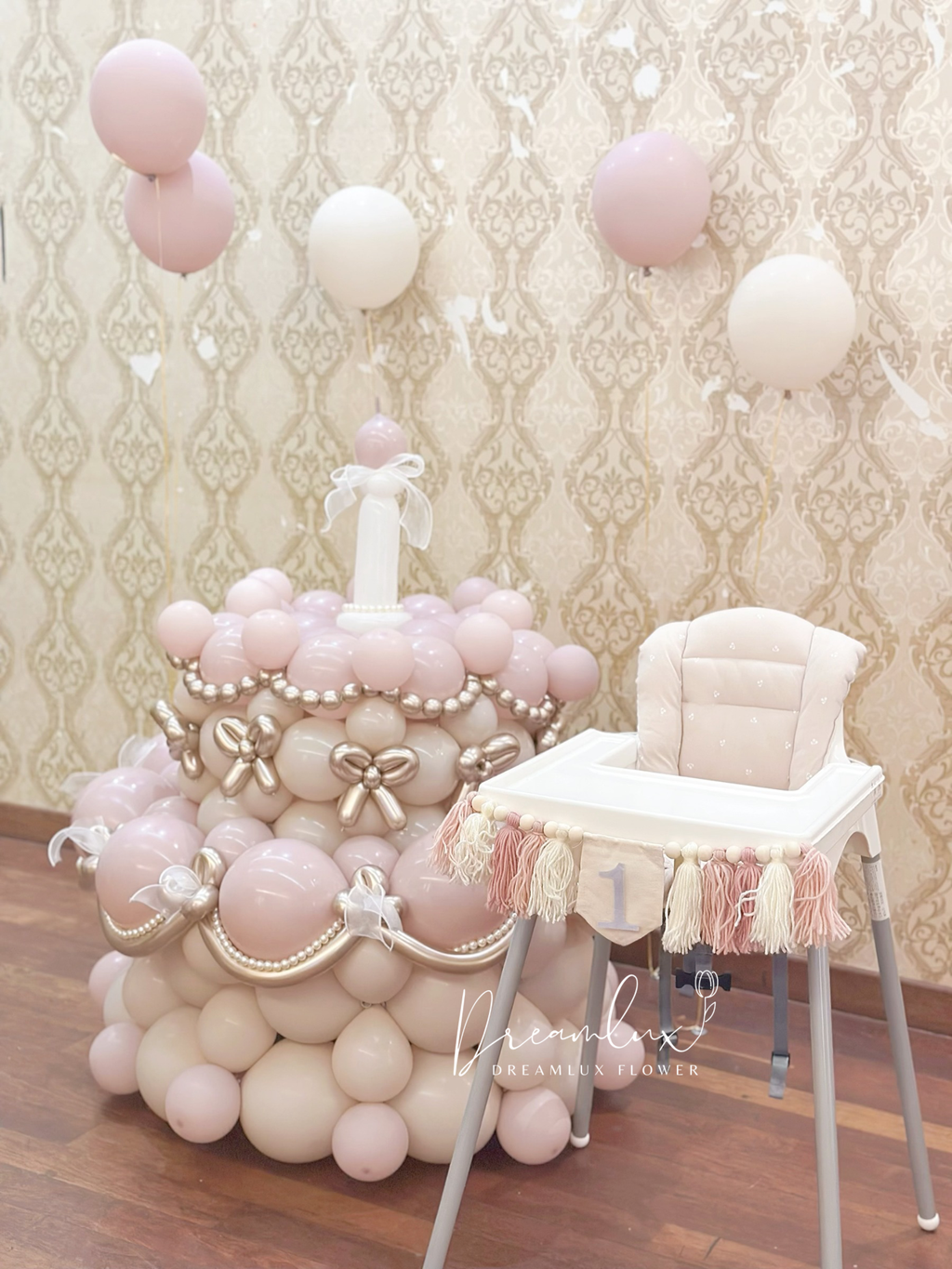 Copy of  Dreamlux flower (Logo)