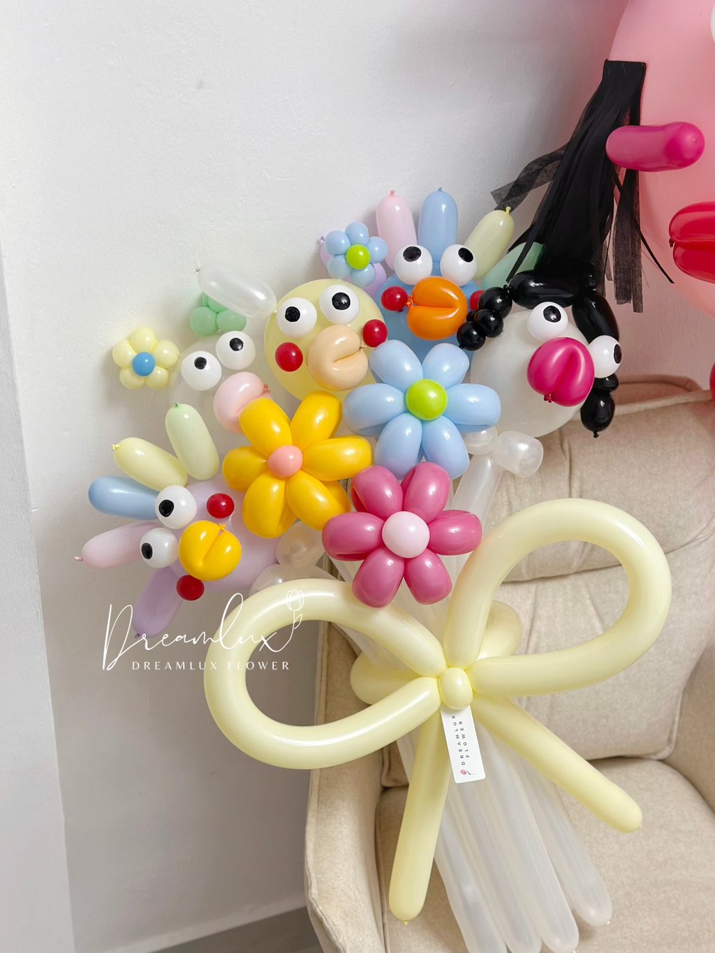 Copy of  Dreamlux flower (Logo)