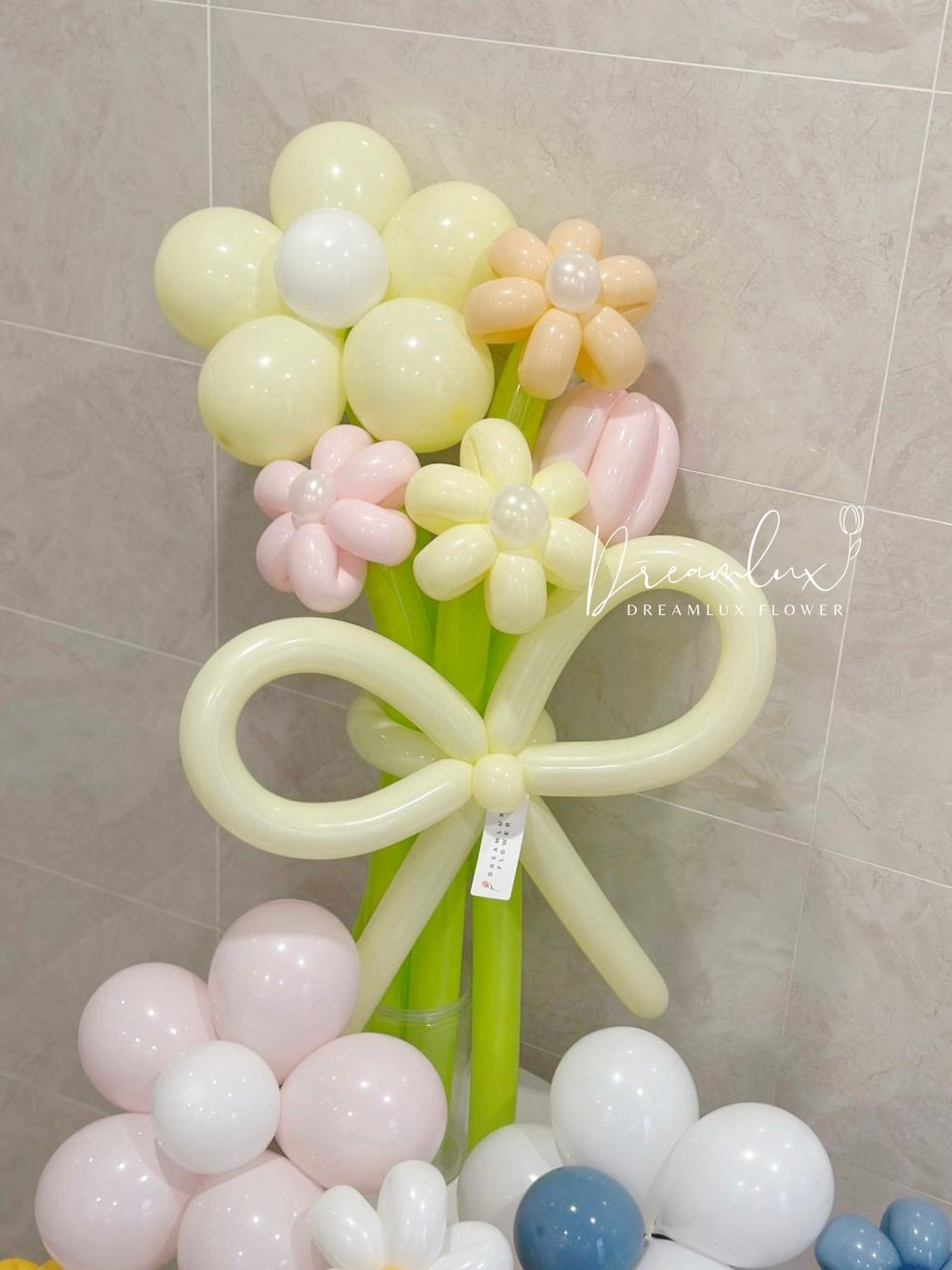 Copy of  Dreamlux flower (Logo)