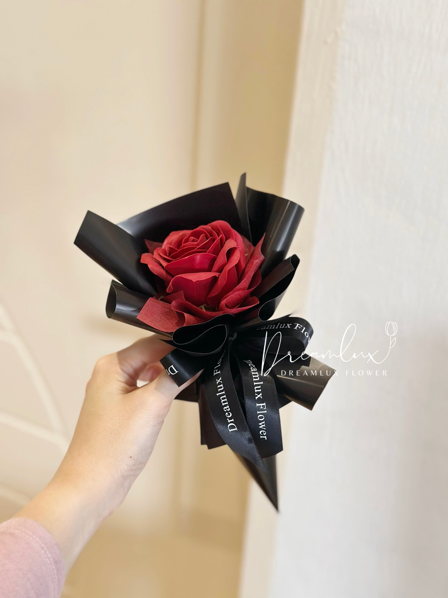 Copy of  Dreamlux flower (Logo)