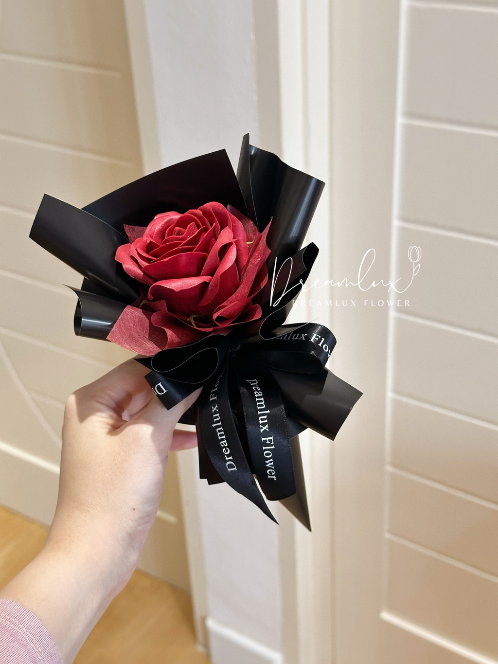 Copy of  Dreamlux flower (Logo)