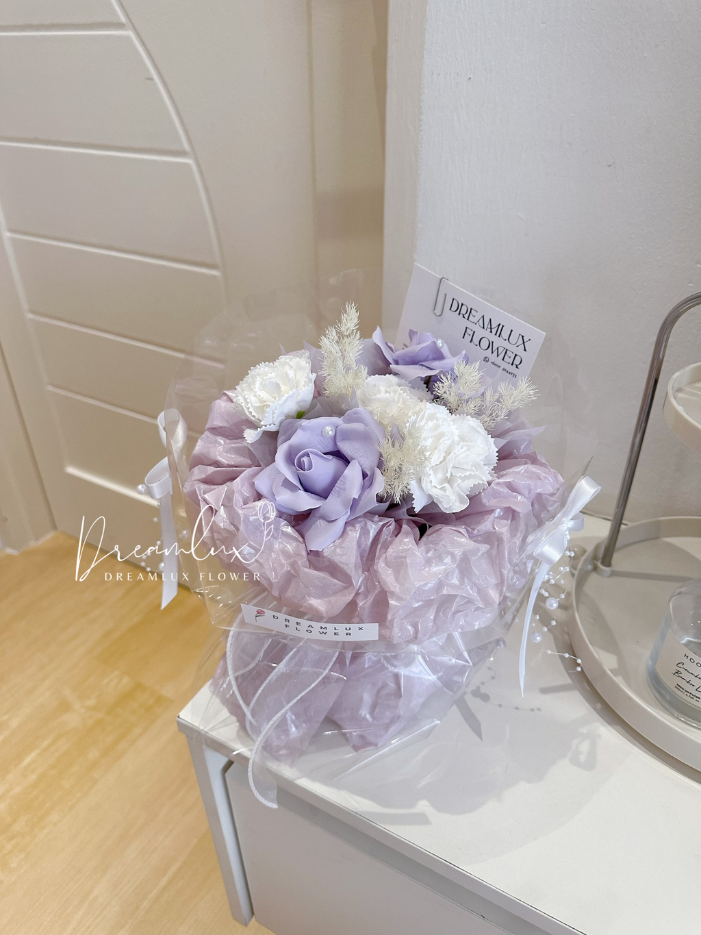 Copy of  Dreamlux flower (Logo)