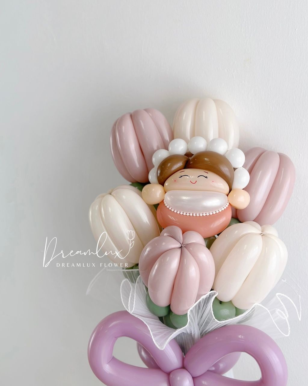 Copy of  Dreamlux flower (Logo)