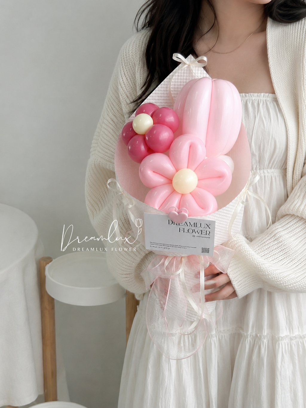 Copy of  Dreamlux flower (Logo)