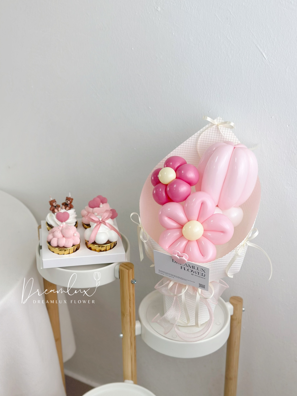 Copy of  Dreamlux flower (Logo)