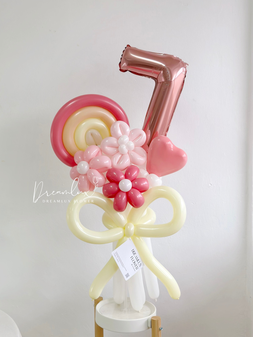 Copy of  Dreamlux flower (Logo)