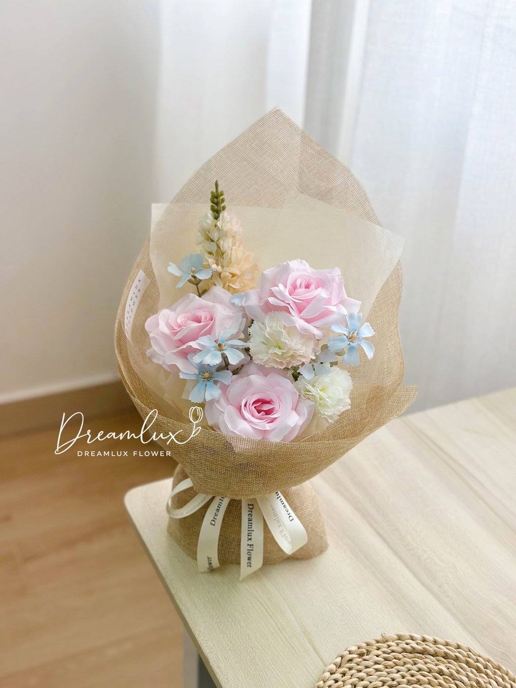 Copy of  Dreamlux flower (Logo)