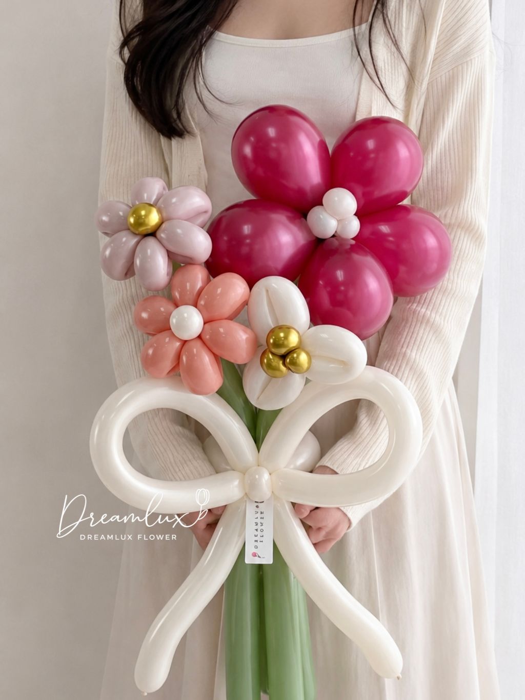 Copy of  Dreamlux flower (Logo)