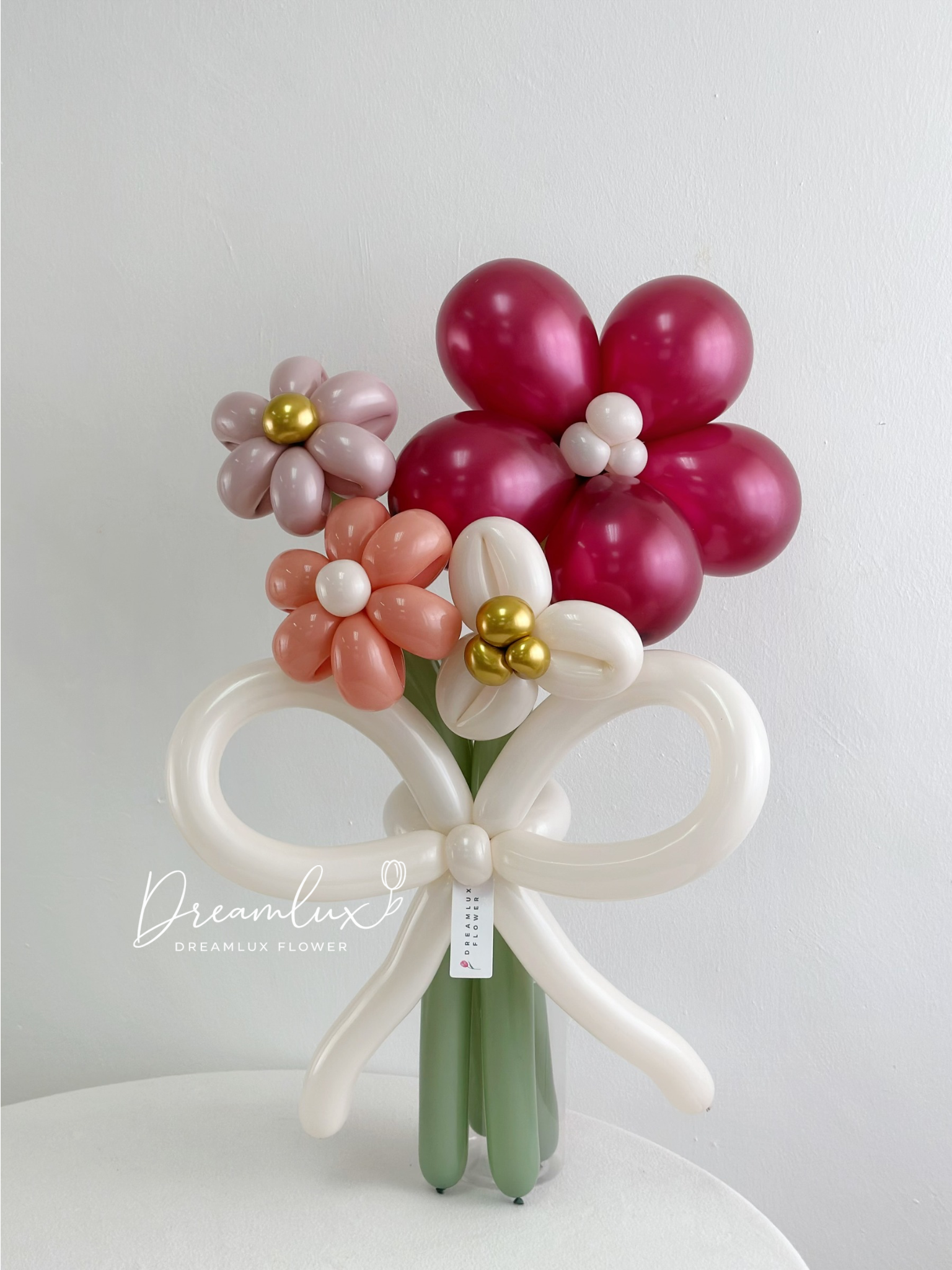 Copy of  Dreamlux flower (Logo)